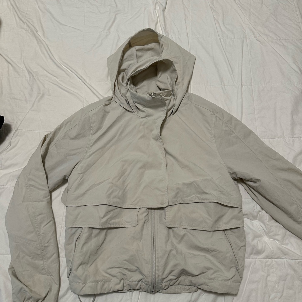 Lululemon women’s jacket